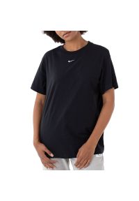 Koszulka Nike Sportswear Essentials DN5697-010 - czarna. Kolor: czarny. Materiał: bawełna. Długość rękawa: krótki rękaw. Długość: krótkie