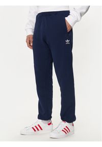 Adidas - adidas Spodnie dresowe Trefoil Essentials IX7689 Granatowy Regular Fit. Kolor: niebieski. Materiał: bawełna