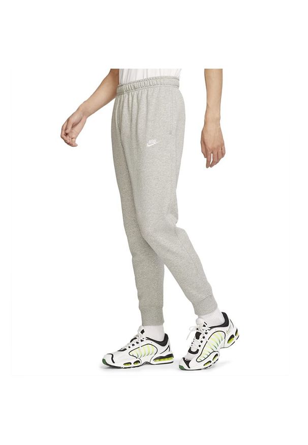 Spodnie dresowe Nike NSW Club Jogger FT BV2679-063 - szare. Kolor: szary. Materiał: dresówka