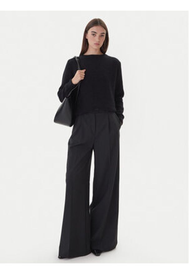 Dixie Sweter M277Y066A 1900 Czarny Regular Fit. Kolor: czarny. Materiał: wełna