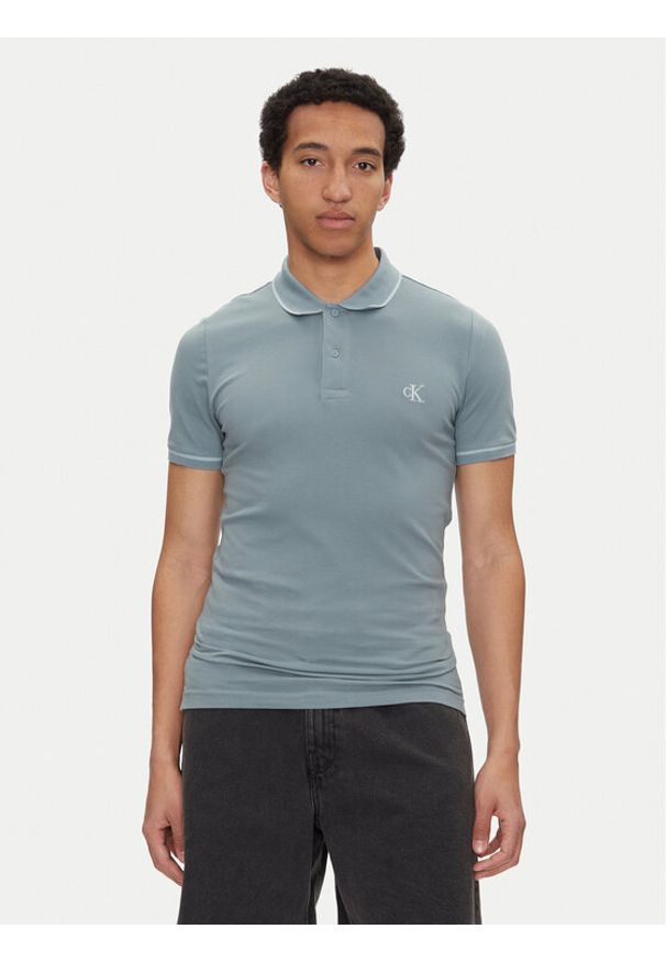 Calvin Klein Jeans Polo J30J315603 Niebieski Slim Fit. Typ kołnierza: polo. Kolor: niebieski. Materiał: bawełna