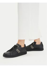 EA7 Emporio Armani Sneakersy 7X000332 AF10848 MZ177 Czarny. Kolor: czarny. Materiał: skóra #1