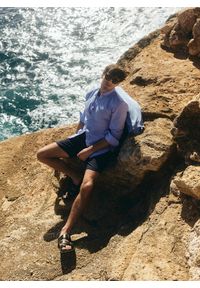 Pako Lorente - PAKO LORENTE – Błękitna koszula z lnu i bawełny. Kolor: czarny, niebieski, biały. Materiał: bawełna, len. Długość rękawa: długi rękaw. Długość: długie. Sezon: wiosna, lato #5