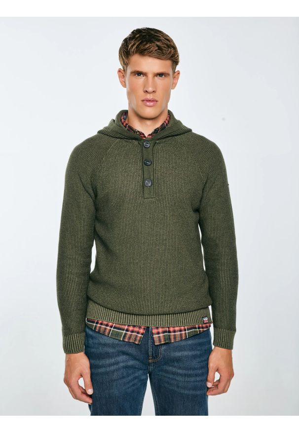 Big-Star - Sweter męski z kapturem khaki Carlson 303. Okazja: na co dzień, na spacer. Typ kołnierza: kaptur. Kolor: zielony. Materiał: bawełna, jeans, materiał, dzianina. Wzór: aplikacja, ze splotem. Styl: vintage, casual