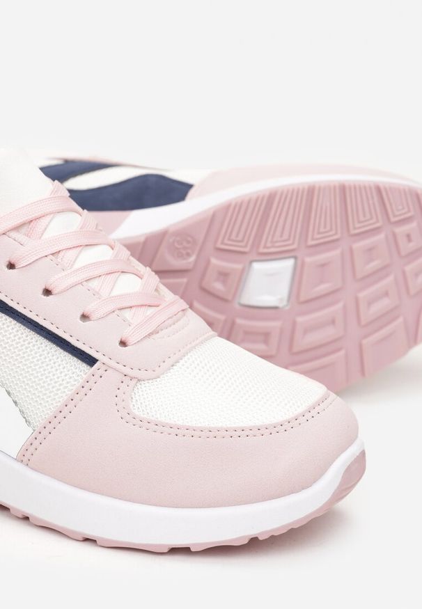 Born2be - Biało-Różowe Sneakersy z Metaliczną Wstawką i Przeszyciami Natasina. Kolor: biały, wielokolorowy