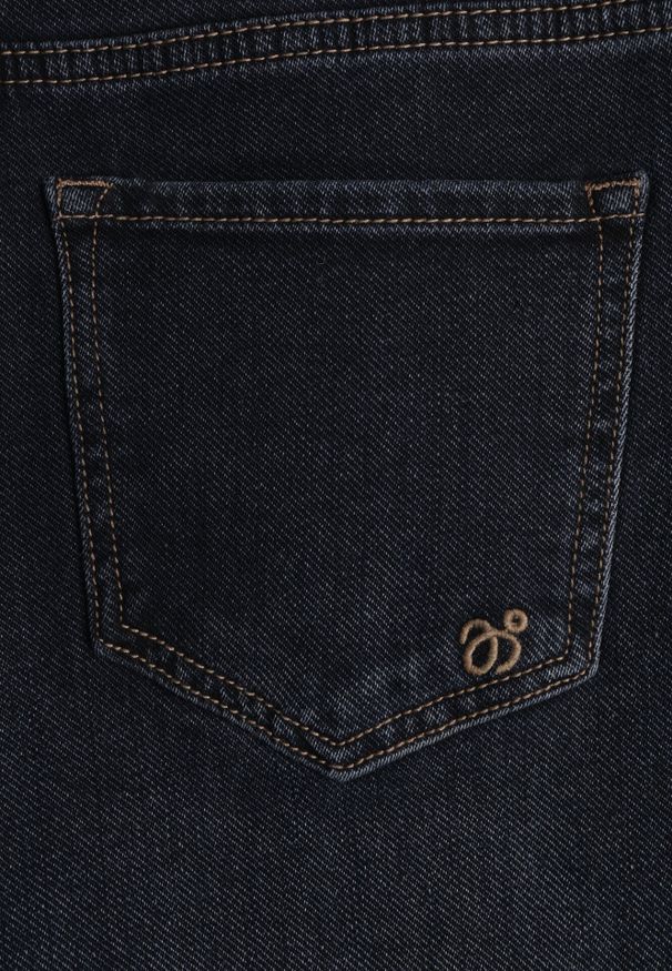 Born2be - Granatowe Szerokie Jeansy z Dodatkiem Wiskozy z Wysokim Stanem Zenoa. Okazja: na co dzień. Stan: podwyższony. Kolor: niebieski. Styl: casual, klasyczny