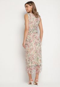 Born2be - Biała Dopasowana Sukienka w Kwiaty Meluvea. Okazja: na co dzień. Kolor: biały. Materiał: jeans. Wzór: kwiaty. Typ sukienki: proste. Styl: casual, klasyczny #6