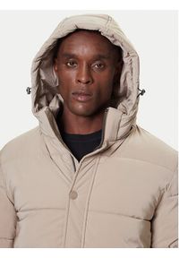 Guess Kurtka zimowa M4BL21 WGJ42 Beżowy Regular Fit. Kolor: beżowy. Materiał: syntetyk. Sezon: zima #4
