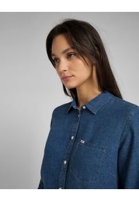 Lee - LEE REGULAR SHIRT DAMSKA KOSZULA JEANSOWA DŁUGI RĘKAW ARCTIC ICE L46AUGUW. Materiał: jeans. Długość rękawa: długi rękaw. Długość: długie