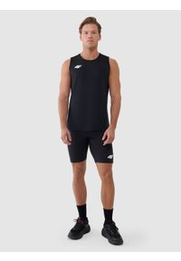 4f - 4F Legginsy krótkie treningowe męskie - czarne S. Kolor: czarny. Materiał: dzianina, włókno, syntetyk, materiał, elastan. Wzór: gładki, ze splotem, jednolity. Sport: fitness
