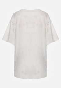 Renee - Biały Oversizowy T-shirt z Bawełny Zdobiony Haftem z Cekinami Marivia. Okazja: na co dzień. Kolor: biały. Materiał: bawełna. Wzór: haft, aplikacja. Styl: casual, elegancki #6