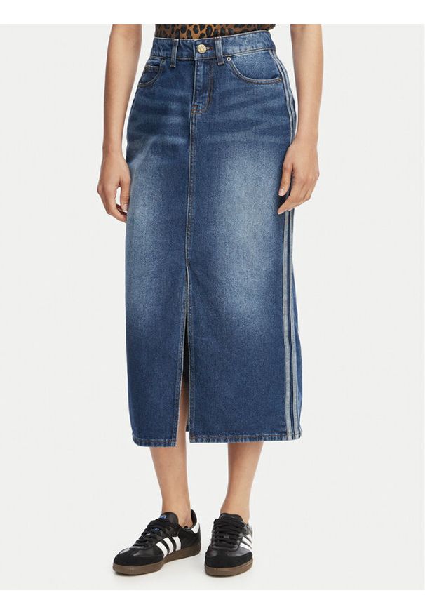 Adidas - adidas Spódnica jeansowa 3-Stripes KD2908 Niebieski Regular Fit. Kolor: niebieski. Materiał: bawełna
