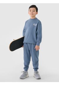 4f - 4F Bluza dresowa nierozpinana bez kaptura chłopięca - granatowa 152 (11-12 lat). Okazja: na co dzień. Typ kołnierza: bez kaptura. Kolor: niebieski. Materiał: dresówka. Wzór: ze splotem, nadruk, napisy, gładki. Sezon: lato. Styl: sportowy, klasyczny, casual #2