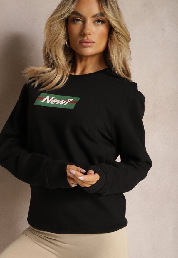 Renee - Czarna Bawełniana Bluza z Nadrukiem Corneta. Okazja: na spotkanie biznesowe, na co dzień. Kolor: czarny. Materiał: bawełna. Długość rękawa: długi rękaw. Długość: długie. Wzór: nadruk. Styl: biznesowy, sportowy, casual
