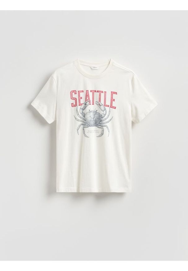 Reserved - T-shirt regular z nadrukiem - złamana biel. Materiał: dzianina, bawełna. Wzór: nadruk