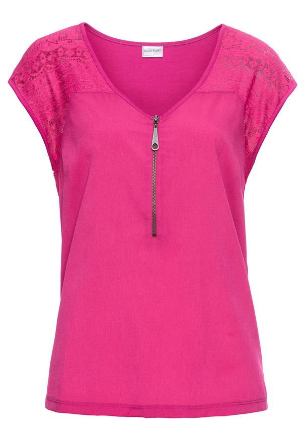 Shirt z koronkową wstawką bonprix różowy. Kolor: różowy. Materiał: koronka