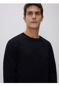 Reserved - Longsleeve z merceryzowanej bawełny - czarny. Kolor: czarny. Materiał: bawełna. Długość rękawa: długi rękaw #1