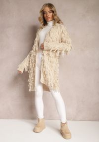 Renee - Jasnobeżowy Niezapinany Kardigan w Ozdobne Frędzle Massawa. Kolor: beżowy. Styl: elegancki