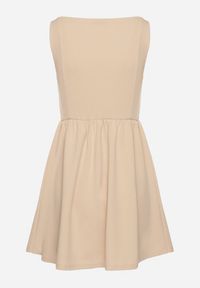 Born2be - Jasnobeżowa Koktajlowa Rozkloszowana Sukienka z Wiskozą Tilavelle. Okazja: na imprezę. Kolor: beżowy. Materiał: wiskoza. Sezon: lato. Typ sukienki: proste, rozkloszowane. Styl: wizytowy #4