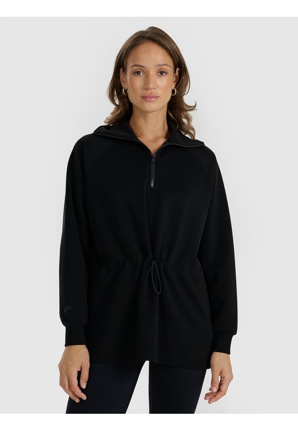 4f - 4F Bluza dresowa nierozpinana z modalem damska - czarna XS. Okazja: na co dzień. Typ kołnierza: bez kaptura, kołnierzyk stójkowy. Kolor: czarny. Materiał: dresówka. Długość rękawa: raglanowy rękaw. Styl: casual