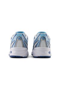 Buty unisex New Balance U740ST2 – niebieskie. Okazja: na co dzień. Nosek buta: otwarty. Kolor: niebieski. Materiał: syntetyk, materiał. Szerokość cholewki: normalna. Sezon: lato. Sport: turystyka piesza #4