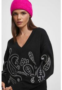 medicine - Medicine sweter damski kolor czarny. Kolor: czarny. Długość rękawa: długi rękaw. Długość: długie. Wzór: haft #5