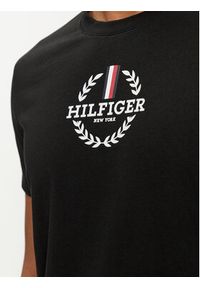 TOMMY HILFIGER - Tommy Hilfiger T-Shirt Global Stripe MW0MW34388 Czarny Regular Fit. Kolor: czarny. Materiał: bawełna #4