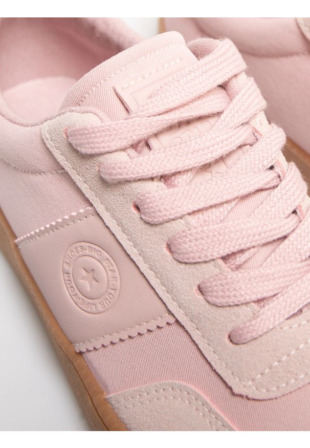 Big-Star - Sneakersy damskie ze skóry naturalnej różowe RR274807 601. Okazja: na co dzień. Kolor: różowy. Materiał: skóra. Szerokość cholewki: normalna