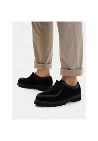 Półbuty Clarks. Kolor: czarny #1