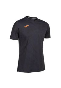 Koszulka treningowa męska Joma 103065100. Kolor: czarny. Materiał: poliester. Długość rękawa: krótki rękaw. Długość: krótkie. Sport: tenis