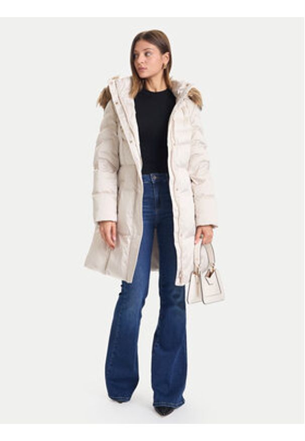 Guess Płaszcz zimowy W5BL30 W2802 Écru Regular Fit. Materiał: syntetyk. Sezon: zima