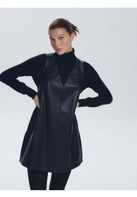 Reserved - Sukienka z imitacji skóry - czarny. Kolor: czarny. Materiał: skóra #1