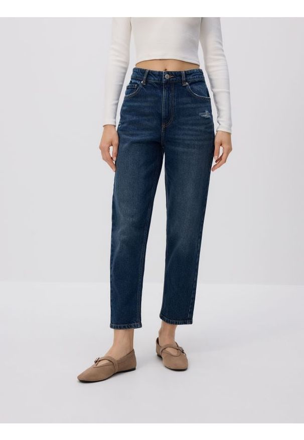 Reserved - Jeansy mom fit - granatowy. Kolor: niebieski