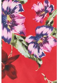 Guess sukienka kolor czerwony midi rozkloszowana. Kolor: czerwony. Materiał: tkanina, satyna, materiał. Długość rękawa: na ramiączkach. Wzór: ze splotem. Typ sukienki: rozkloszowane. Styl: klasyczny. Długość: midi #2