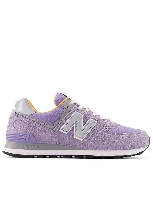 Buty New Balance U574BGG - fioletowe. Okazja: na co dzień. Kolor: fioletowy. Materiał: guma, syntetyk, zamsz, materiał, skóra. Szerokość cholewki: normalna. Model: New Balance 574