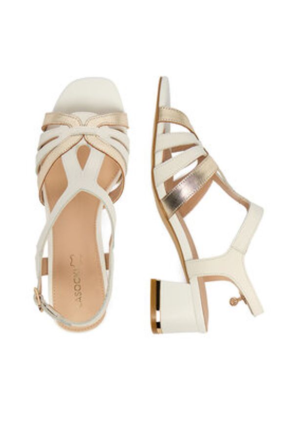 Lasocki Sandały CEO-25F575-1 Biały. Kolor: biały. Materiał: skóra