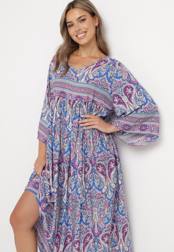 Born2be - Niebiesko-Fioletowa Długa Sukienka Rozkloszowana z Rękawami 3/4 we Wzór Paisley Amarethia. Kolor: niebieski. Wzór: paisley. Styl: boho. Długość: maxi