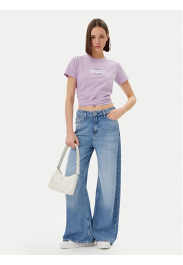 Guess Jeans T-Shirt W5GI26 J1314 Fioletowy Regular Fit. Kolor: fioletowy. Materiał: bawełna