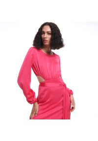 Reserved - Sukienka z wiskozą - Różowy. Kolor: różowy. Materiał: wiskoza