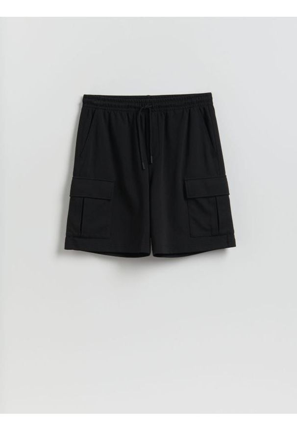 Reserved - Szorty cargo - czarny. Kolor: czarny. Materiał: bawełna, dzianina