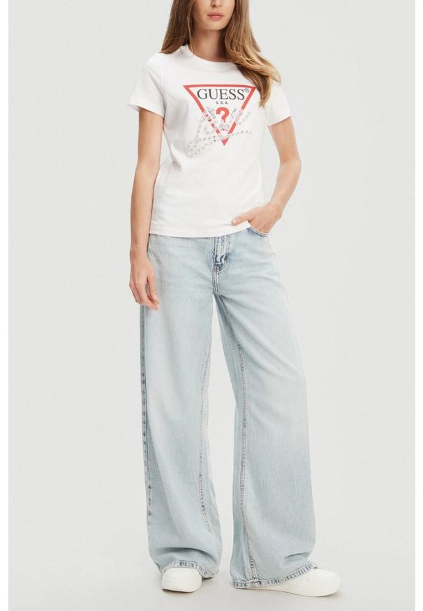 Guess - GUESS Biały damski t-shirt Pearls Love, Rozmiar M. Kolor: biały