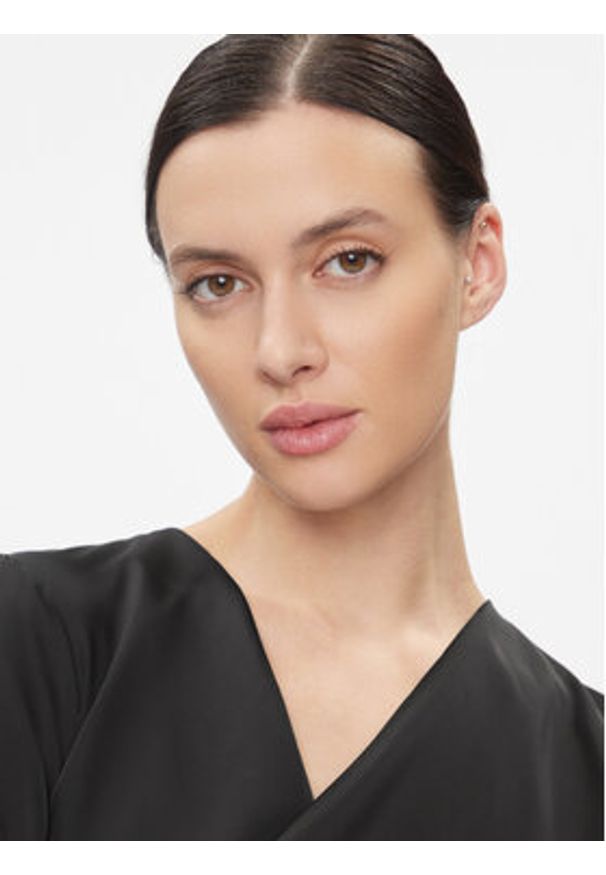 Bruuns Bazaar Sukienka codzienna Nemi BBW3622 Czarny Regular Fit. Okazja: na co dzień. Kolor: czarny. Materiał: syntetyk. Typ sukienki: proste. Styl: casual