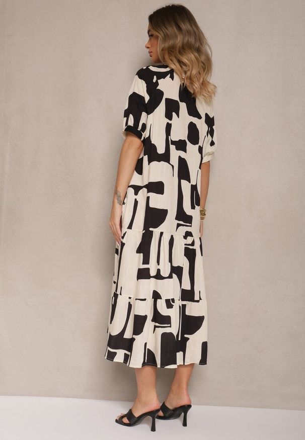 Renee - Czarna Sukienka z Wiskozy Ozdobiona Geometrycznym Motywem Filorea. Okazja: do pracy, na randkę, na co dzień. Kolor: czarny. Materiał: wiskoza. Wzór: geometria, aplikacja. Styl: casual, klasyczny