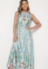 Born2be - Jasnozielona Satynowa Sukienka w Kwiaty z Ozdobnym Wiązaniem Fenasella. Okazja: na co dzień. Kolor: zielony. Materiał: satyna. Wzór: kwiaty. Typ sukienki: proste. Styl: elegancki, casual, klasyczny, wizytowy #6