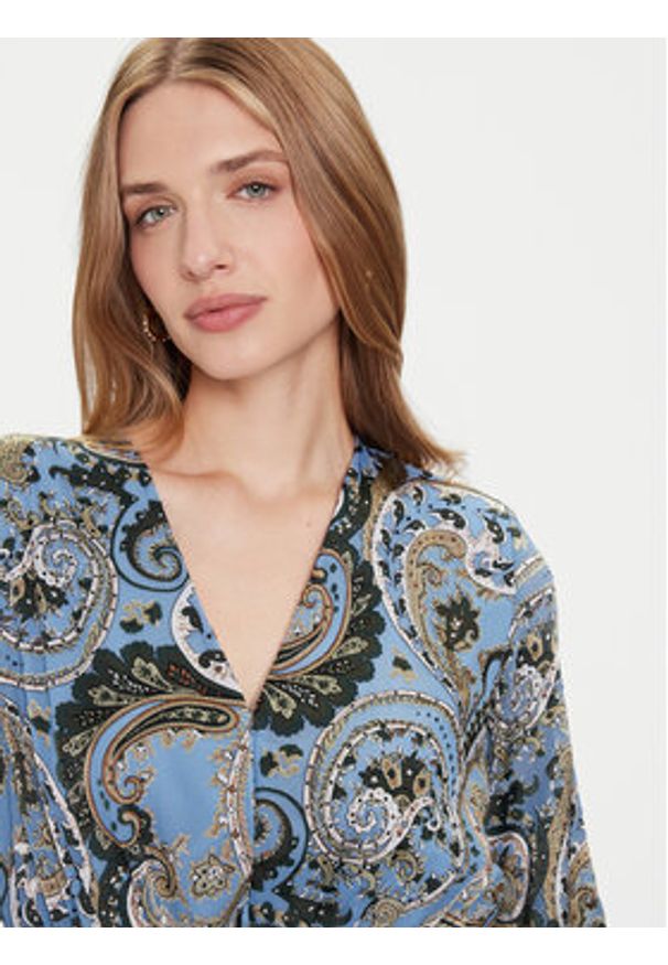 Guess Sukienka codzienna W5BK53 W2770 Niebieski Regular Fit. Okazja: na co dzień. Kolor: niebieski. Materiał: wiskoza. Typ sukienki: proste. Styl: casual