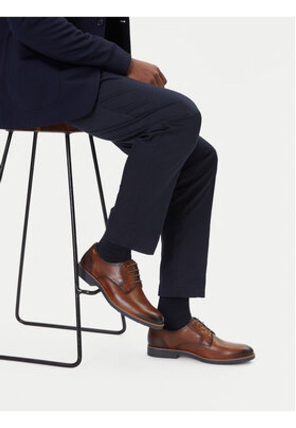 Pikolinos Półbuty M4V-4074C1 Brązowy. Kolor: brązowy. Materiał: skóra