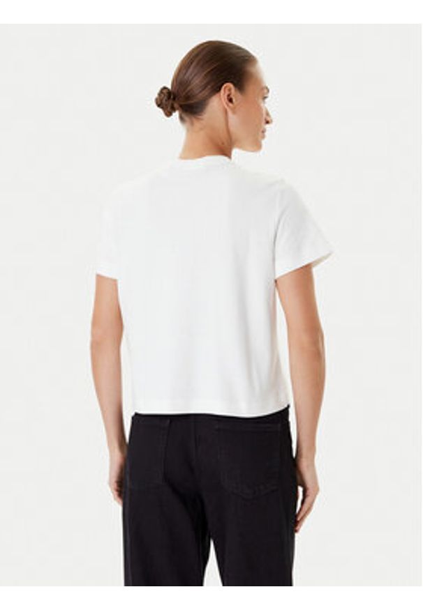 Vero Moda T-Shirt Sara 10311633 Biały Regular Fit. Kolor: biały. Materiał: bawełna