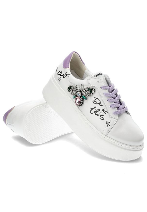 CheBello - Białe Sneakersy Chebello Damskie Stylowe Obuwie. Kolor: biały. Materiał: skóra. Szerokość cholewki: normalna. Wzór: aplikacja. Obcas: na obcasie. Styl: elegancki. Wysokość obcasa: średni