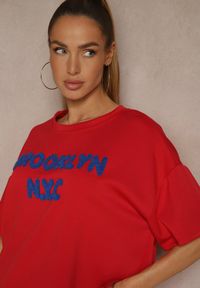 Renee - Czerwony Komplet z Wiskozą o Fasonie Oversize T-shirt i Szorty Lirafina. Kolor: czerwony. Materiał: wiskoza #4
