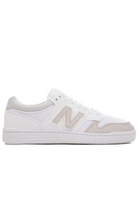 Buty New Balance BB480LKA - białe. Kolor: biały. Materiał: materiał, skóra, syntetyk. Szerokość cholewki: normalna. Sport: koszykówka